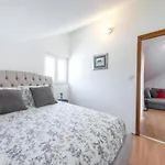 Meri & Karla - Two Bedroom With Balcony And Sea View Apartment Dubrovnik
