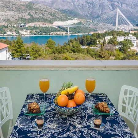 Apartment Meri & Karla - Two Bedroom With Balcony And Sea View