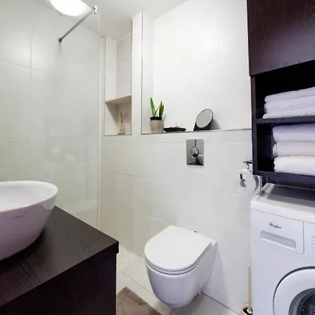 Meri & Karla - Two Bedroom With Balcony And Sea View * Dubrovnik