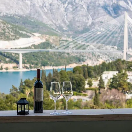 Meri & Karla - Two Bedroom With Balcony And Sea View Dubrovnik