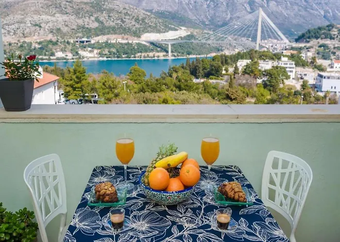 Apartament Meri & Karla - Two Bedroom With Balcony And Sea View