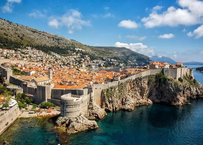 Meri & Karla - Two Bedroom With Balcony And Sea View * Dubrownik