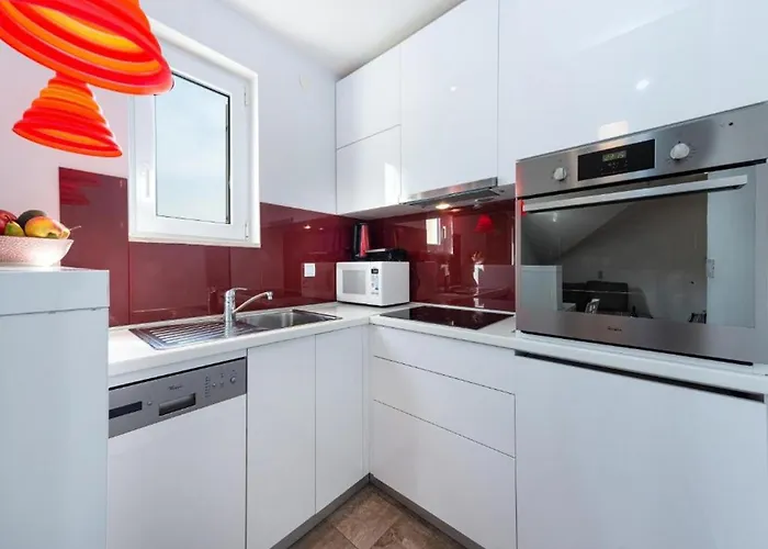 Meri & Karla - Two Bedroom With Balcony And Sea View Apartament Dubrownik