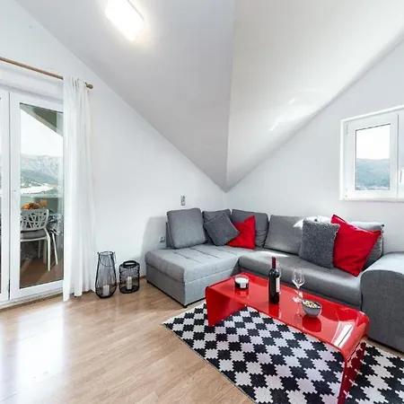 Апартаменты Meri & Karla - Two Bedroom With Balcony And Sea View *