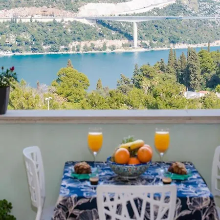 Апартаменты Meri & Karla - Two Bedroom With Balcony And Sea View *