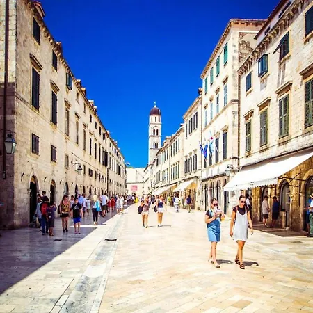 Апартаменты Meri & Karla - Two Bedroom With Balcony And Sea View